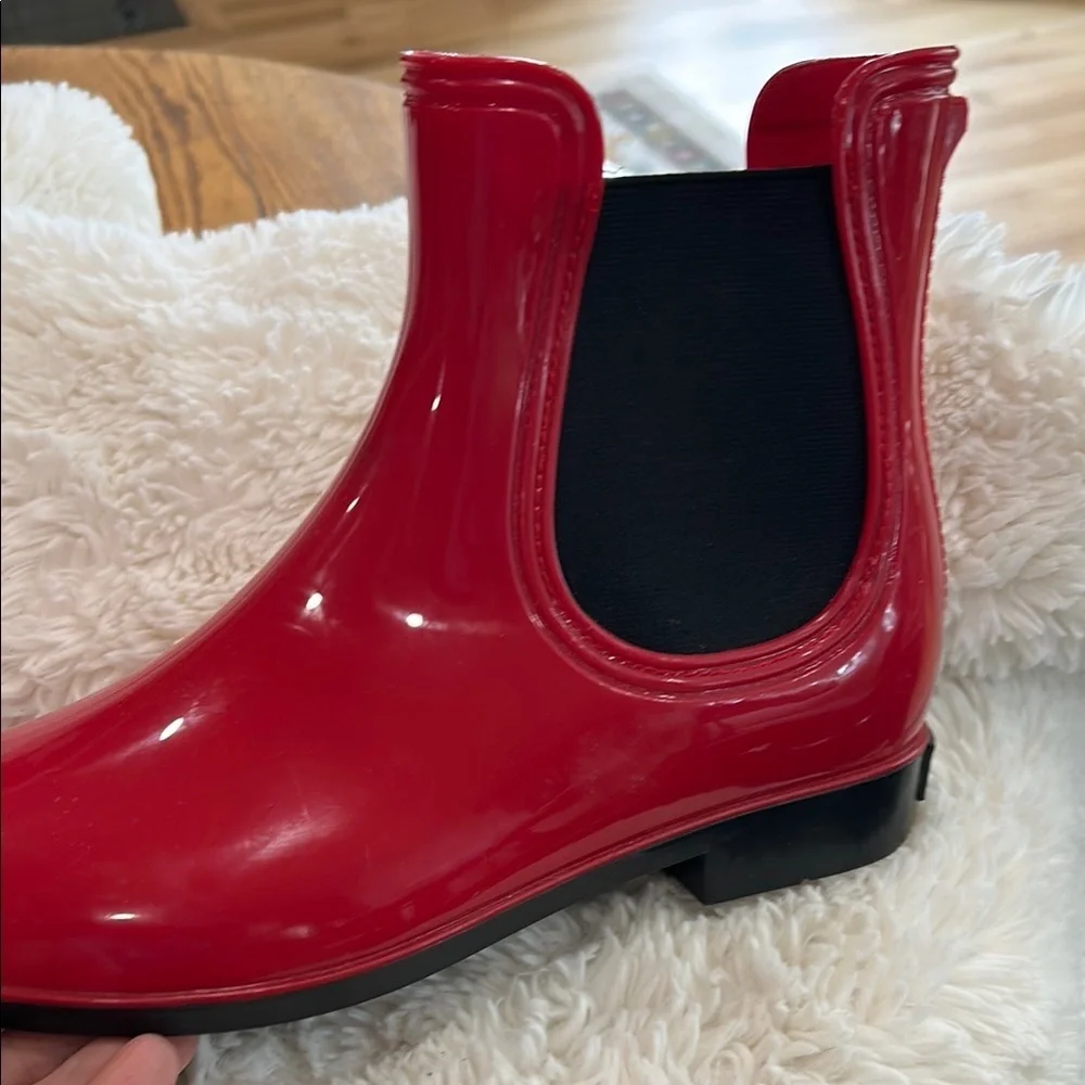 Seven7 Vibrant Red Women's Rain Boots